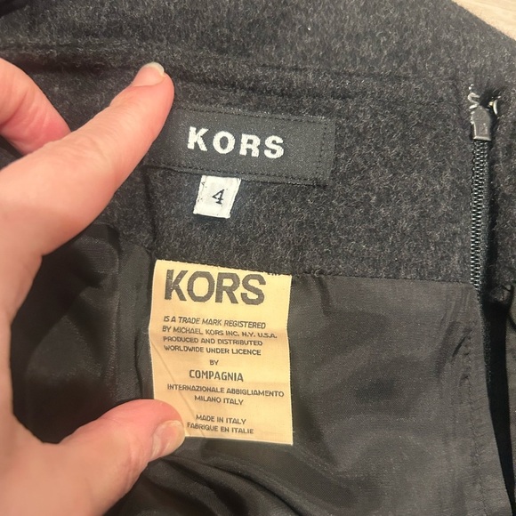 VINTAGE KORS (Michael KORS) Wool Pencil Skirt / Size 4 / - Picture 3 of 4